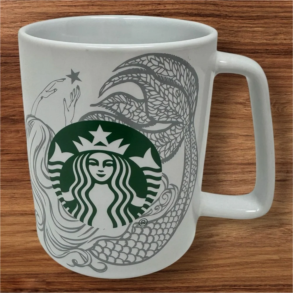 Starbucks 2020 Siren Mug 11 oz White & Gray Mermaid Tail Coffee Cup